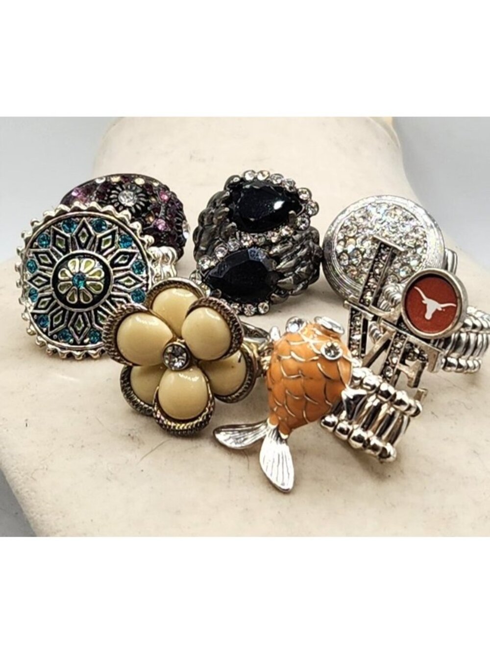 Set Of 6 Stretch Rings With Rhinestones & Unique Designs - Picture 2 of 3